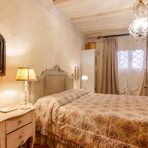 Gallery Bolonia